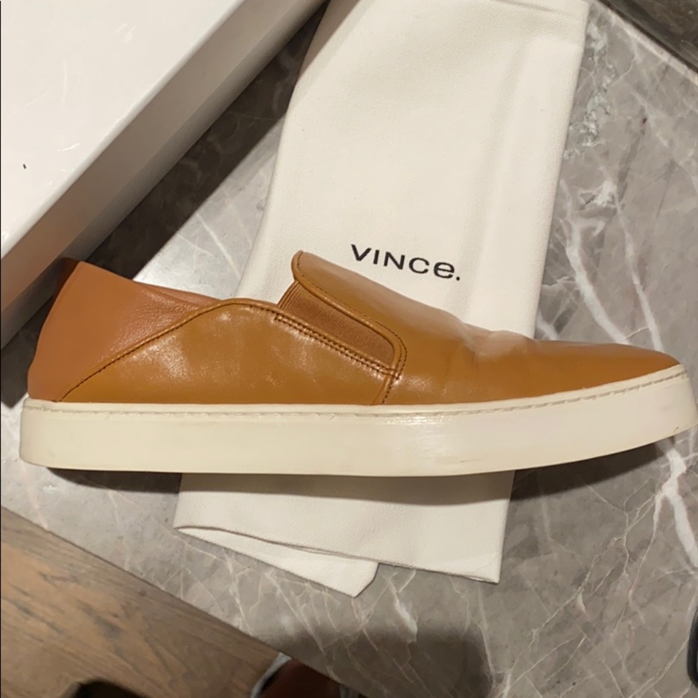 VINCE slip on Garvey sneaker wheat 37.5 leather